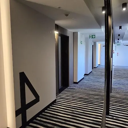 Διαμέρισμα Vacationclub - Port 409 *
